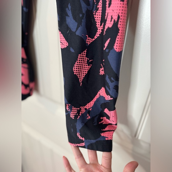 2/for $20 🪩 CALVIN KLEIN Women’s Pink/Navy Floral Leggings 💕 (Size Small) - Picture 5 of 12